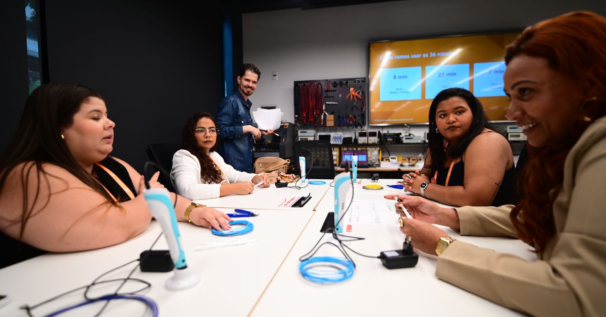 Imagem oficial do evento Hacktudo na Casa Firjan: Laboratório da Inovação e Escola do Futuro