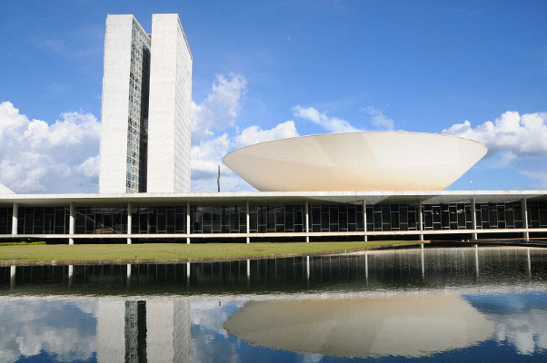 Imagem oficial do evento Congresso aprova fim definitivo da 'taxa das blusinhas' sobre compras internacionais