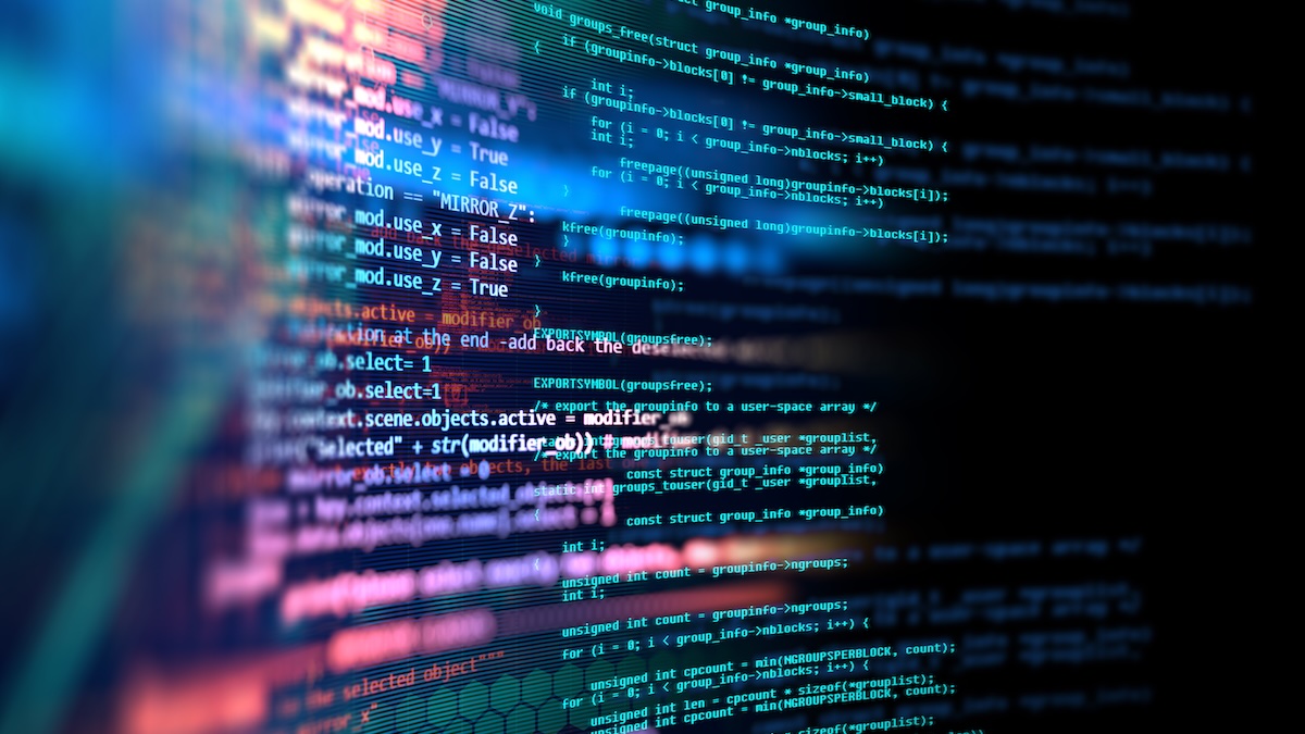 Imagem editorial de Segurança da Informação para CVE-2026-12957: Falha no Amazon Q Developer permitia roubo de credenciais AWS via repositório malicioso